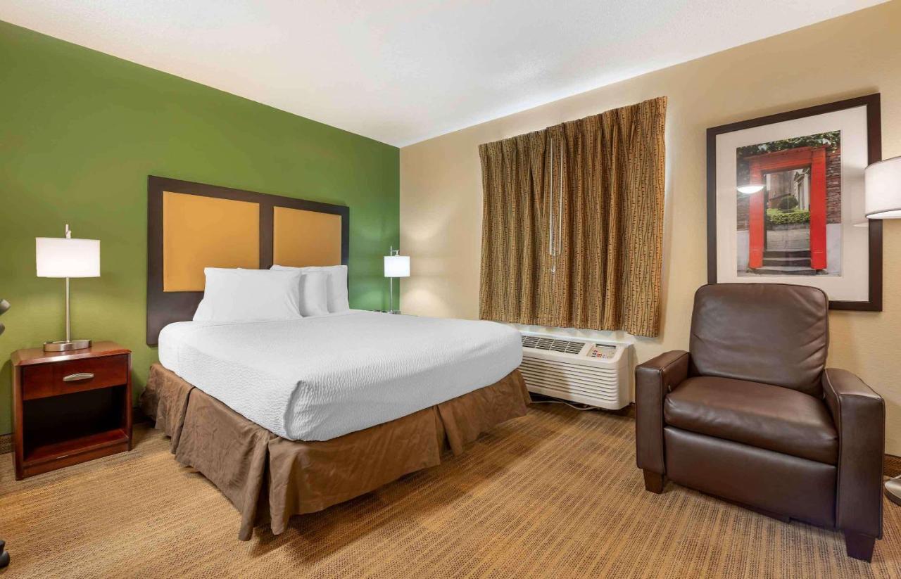 Suburban Studios Indianapolis Northwest - College Parks Εξωτερικό φωτογραφία