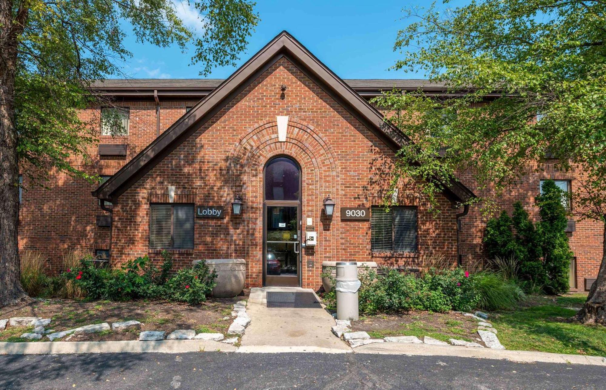 Suburban Studios Indianapolis Northwest - College Parks Εξωτερικό φωτογραφία